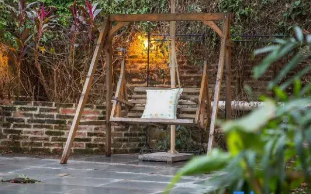 Weiwen Huaming Hostel