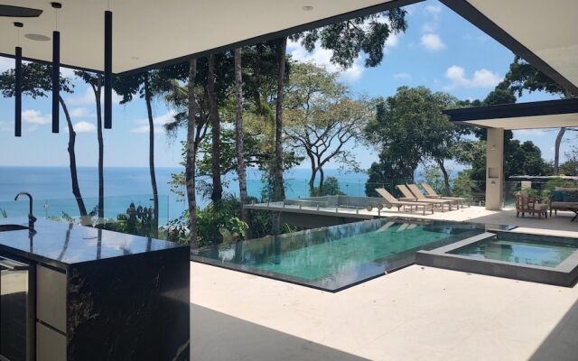 Casa Lavista in Bah a Ballena