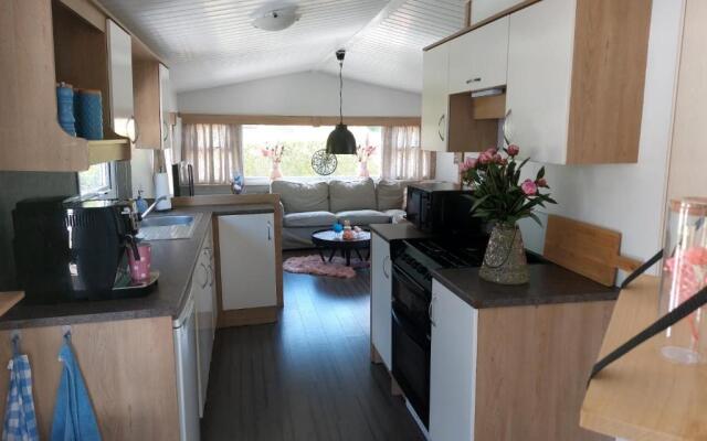 Chalet Drenthe Spier op camping De Moraine
