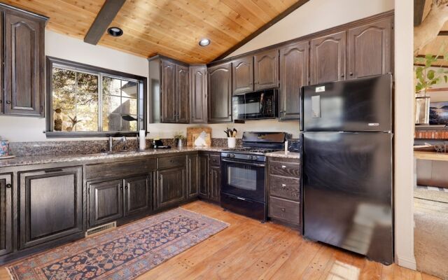 Slope View Chalet #2076