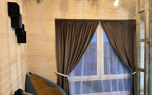DACHA Eco-house