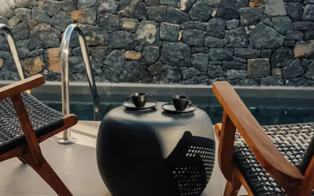 Erthā Suites with private pools