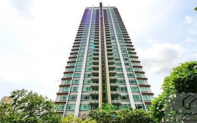 Circle Condominium