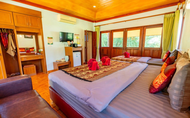 Khaosok Rainforest Resort