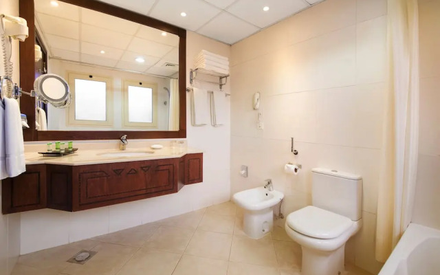 Al Hamra Residence & Village Hotel