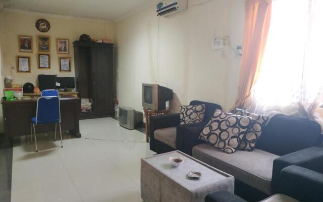 OYO 2832 Wisma Sukatani Indah