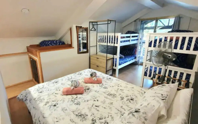 Villa within walking distance of cable