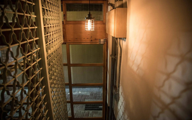 365.Hostel