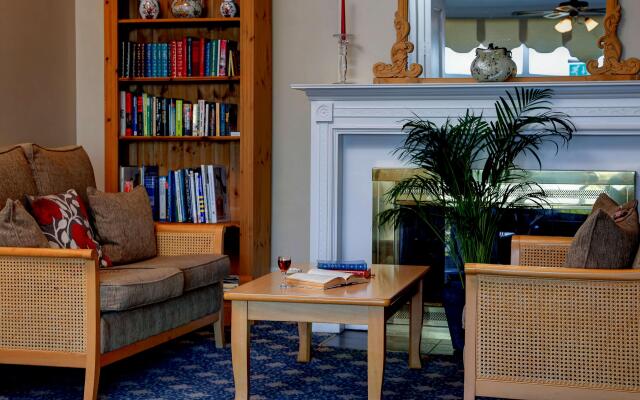 Best Western New Holmwood Hotel