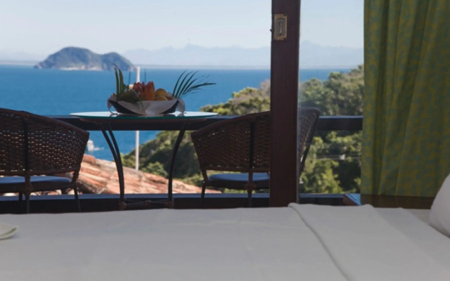 Colonna Galapagos Garden