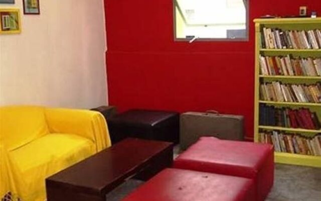 Giramondo Hostel & Bar