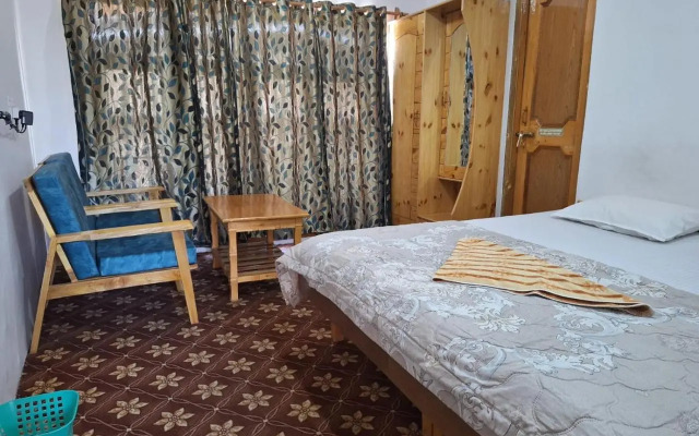 Shanti Guest House
