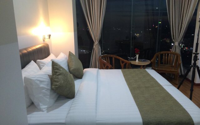 Gold Leaf Hotel