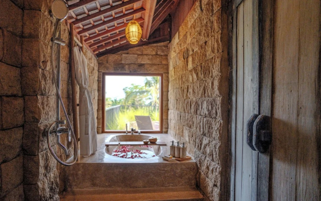 Hoshi Jungle Resort