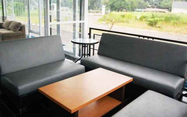 City One Express Nine O Hotel Cikarang