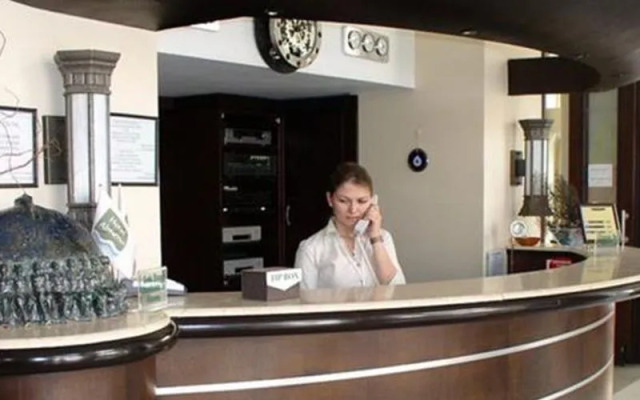 Almena Hotel
