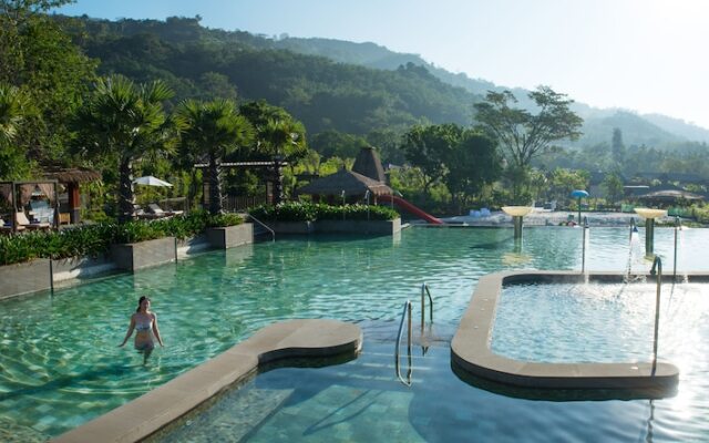 DoubleTree Resort by Hilton Hainan Qixianling Hot Spring