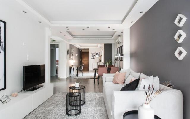 Modernized & Spacious 2BD Apartment in Chalandri by UPSTREET