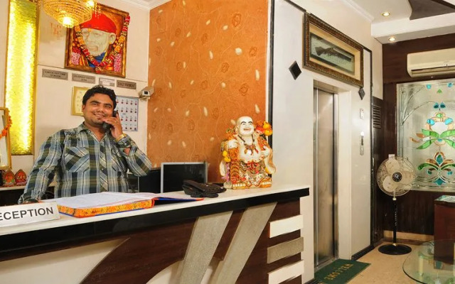 OYO 76742 Snow White Inn