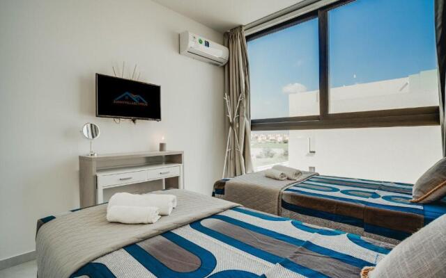 SunnyVillas 4BR New Villa Private Pool in Pernera