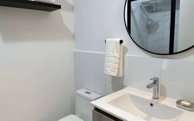 w Trendy 2BR Duplex Retreat in Cusco