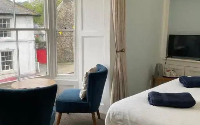 Number 52 Bed & Breakfast