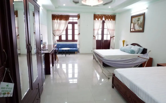 Winter Spring Homestay Center