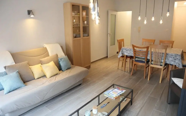Apartment in Nieuwpoort With sea View