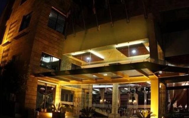 Byblos Palace Hotel