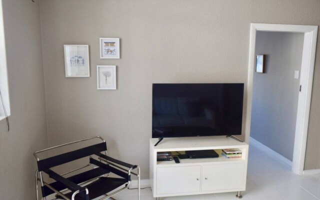 2 Bedroom in Sea Point With Huge Balcony