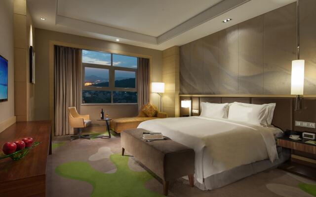 Holiday Inn Qingdao Expo