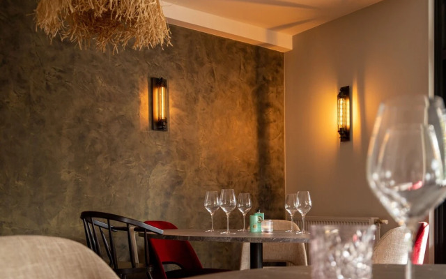 Boutique Hotel Four