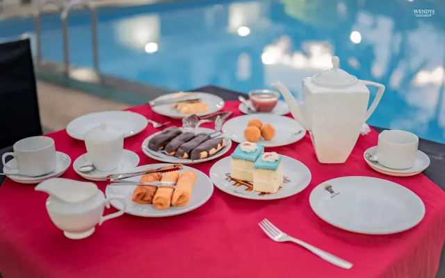 G.M.T. Sorabora Village Hotel