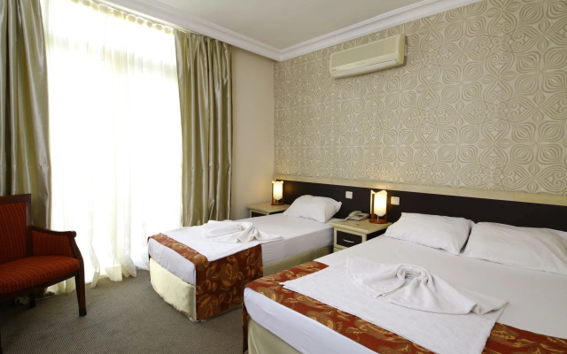 Acem Hotel