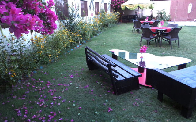 Hotel Surya