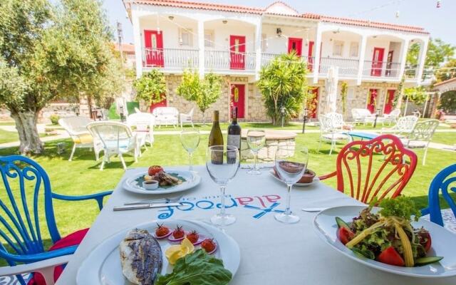 Alaroof Hotel