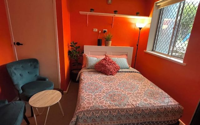 Curtin Cozy 2-bedroom House Near Canberra Hospital – Guest Rooms – Tuggeranong