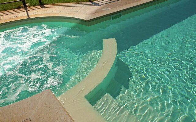 Villa in Cannara With Pool Near Assisi