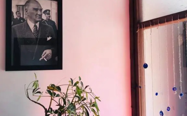 Lonca Konuk Evi