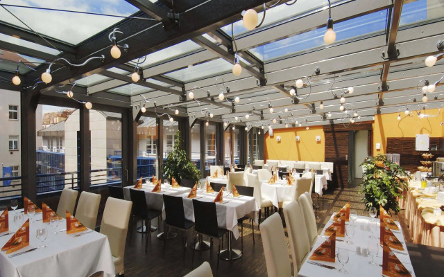 EA Hotel Crystal Palace