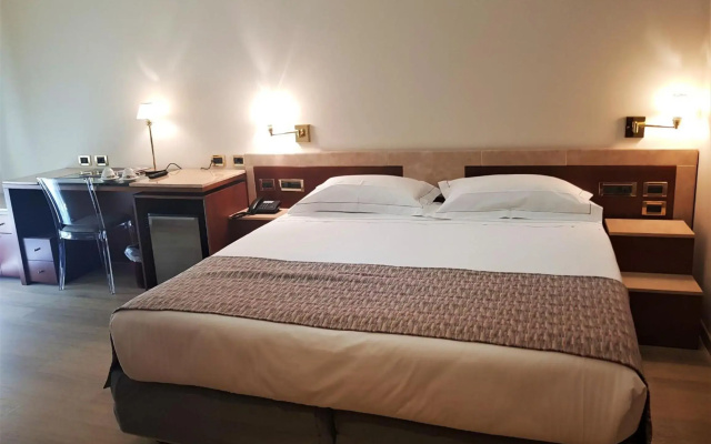 Hotel Astra Ferrara