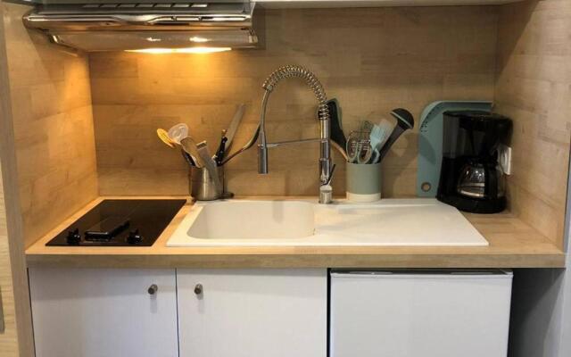 Appartement Balaruc-les-Bains, 1 pièce, 2 personnes - FR-1-553-79