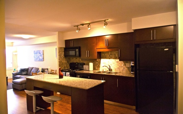 Pelicanstay at Blue Jays Way