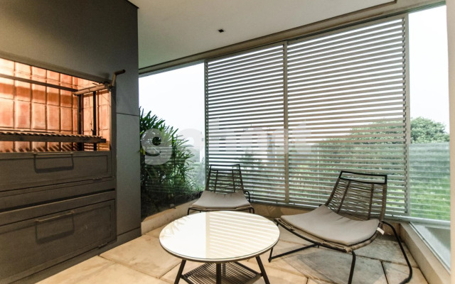 Encantador Apartamento en Villa Morra 1D004