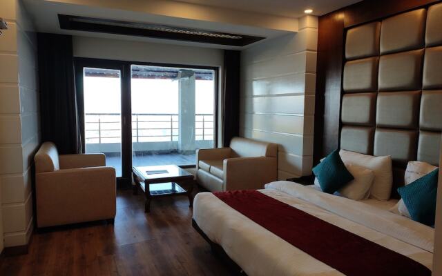 Ahr Hotel Radha Residency