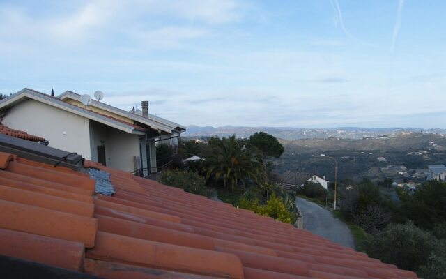 Apartment With 2 Bedrooms in Costarainera, With Wonderful sea View, Po