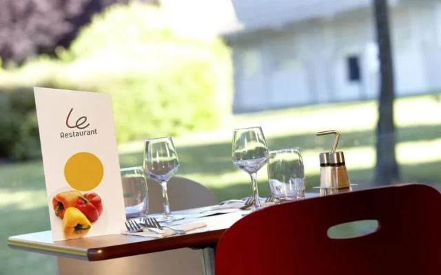 Hôtel Restaurant Campanile Issoudun