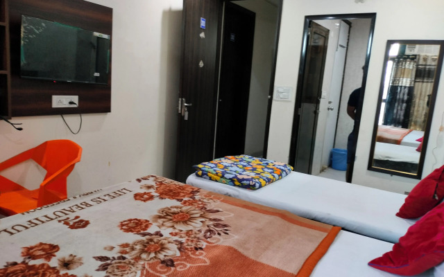 Hotel Star Light Near Nizamuddin Station