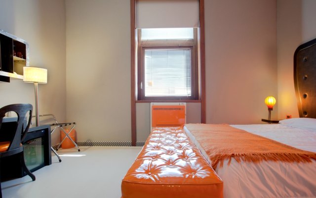 Orange Hotel