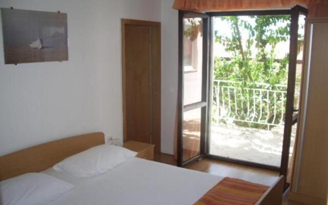 Apartments Josip - 150m from beach